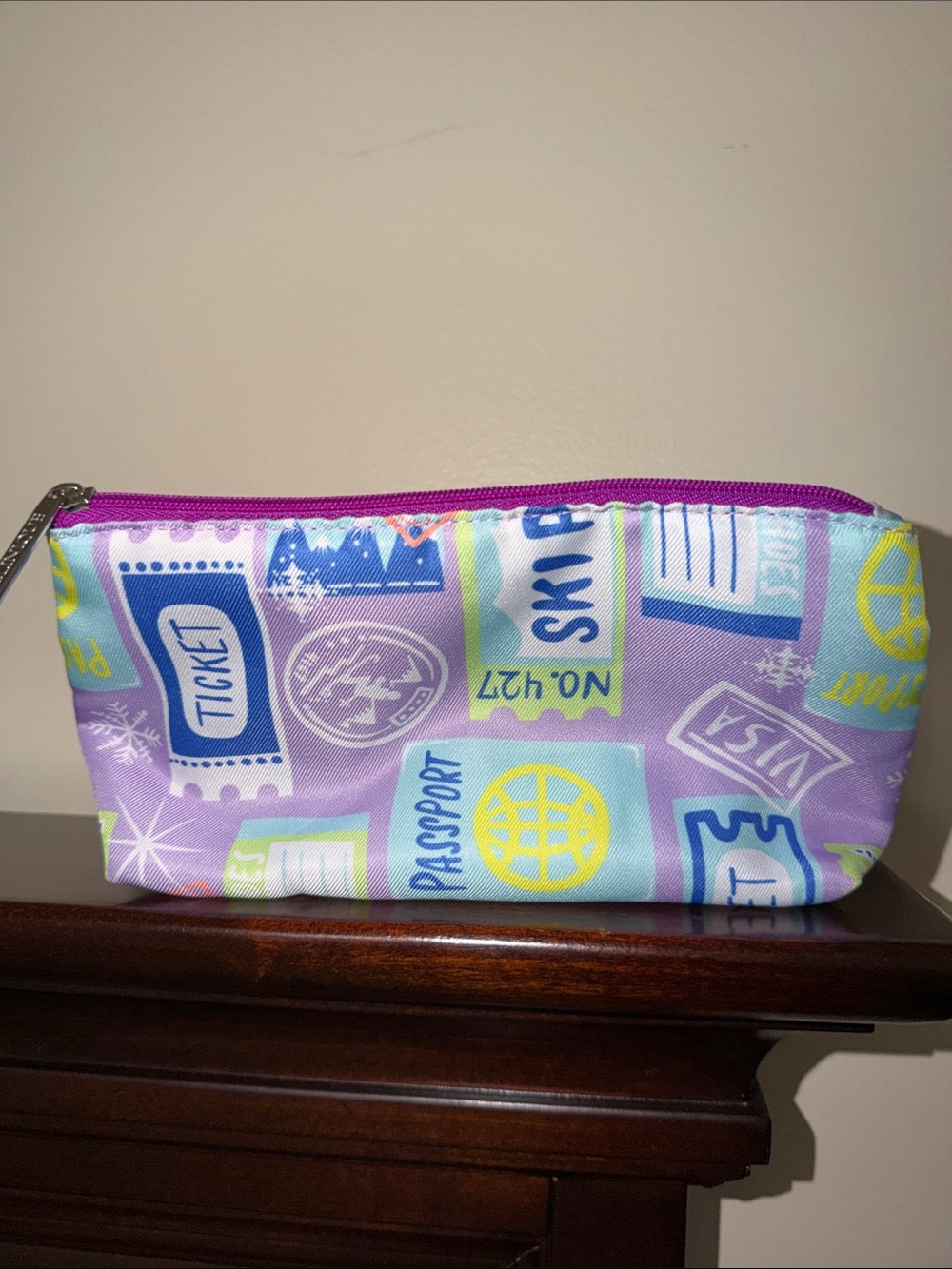 Clinique Lavender Multi Travel Theme Motif Small Make Up Bag
